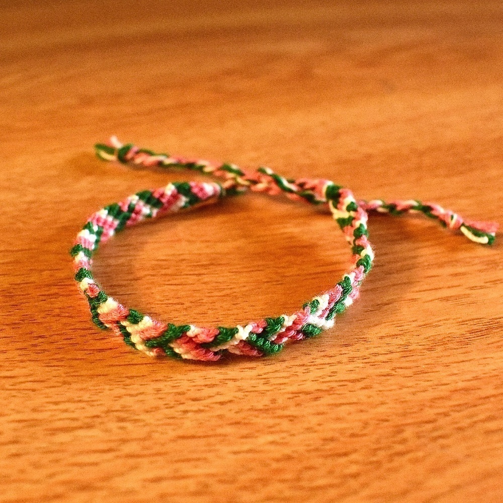 Tulip‎ Garden Woven Bracelet